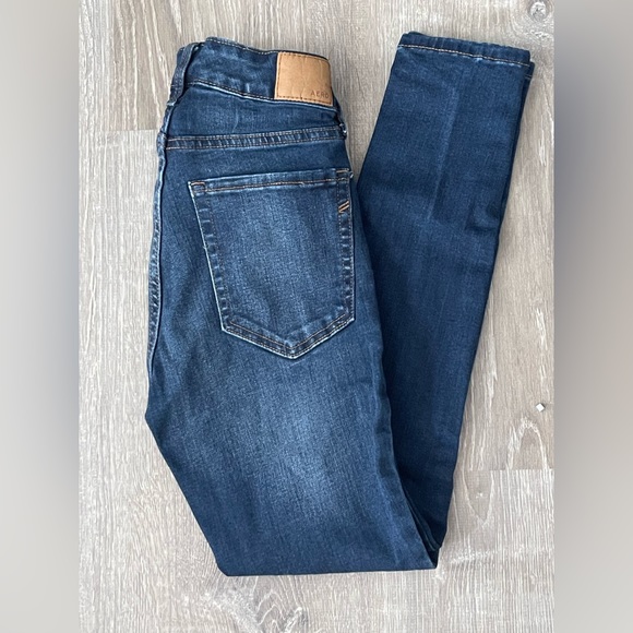 Aero Pants - Picture 1 of 1